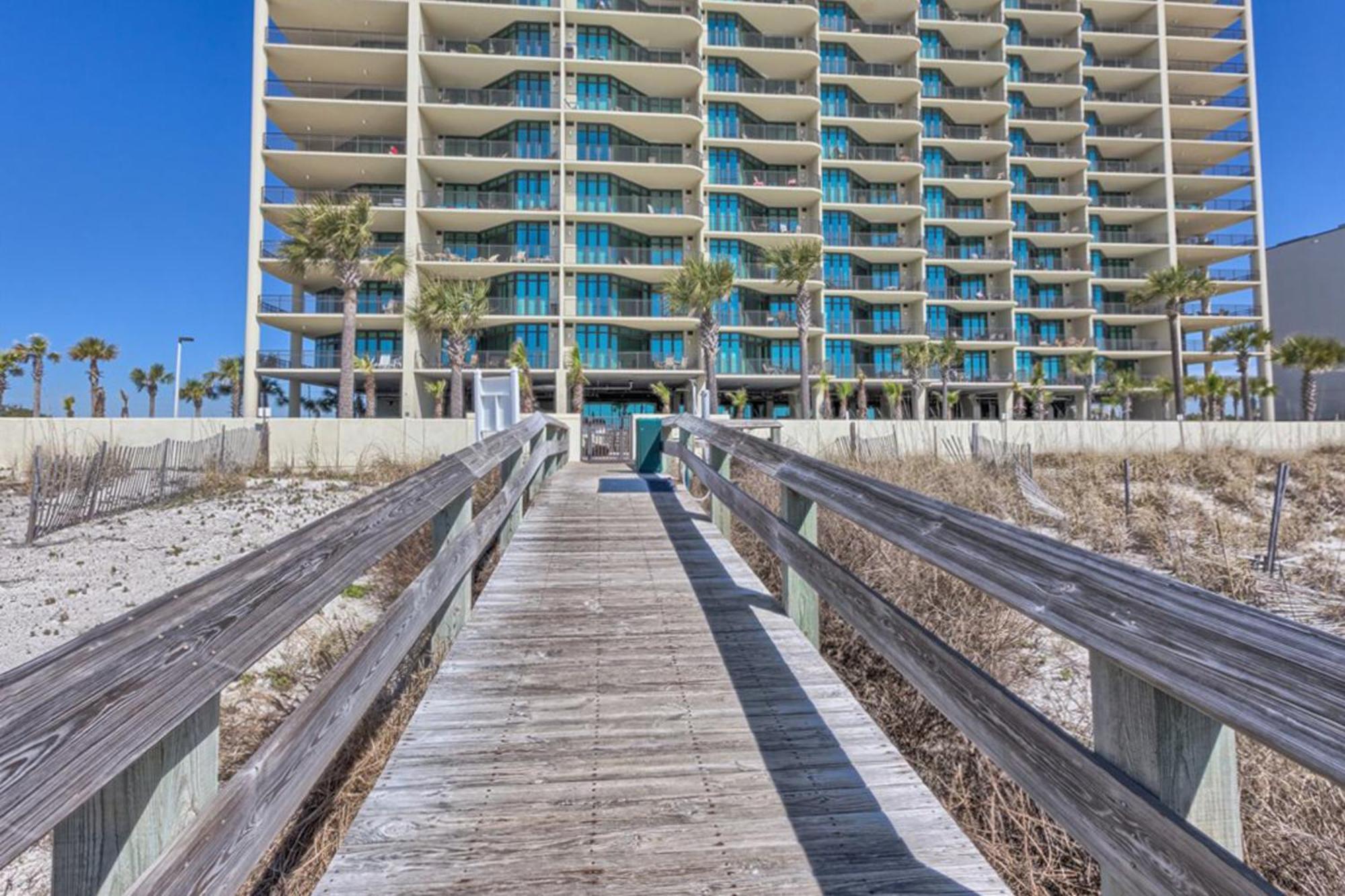 Phoenix West Orange Beach Room photo